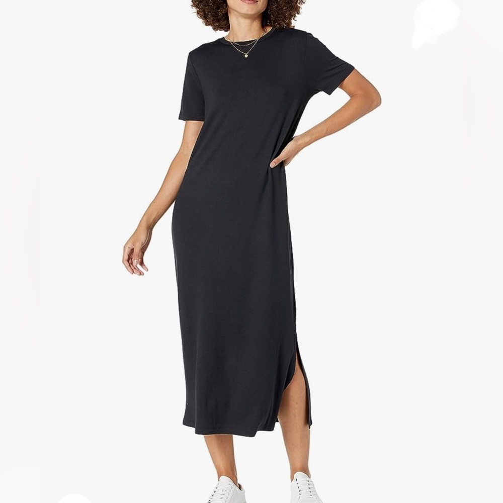 Banana Republic black short sleeve T-shirt midi dress with side slits